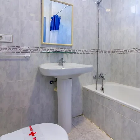 2 Bedroom Cozy In 또레비에하