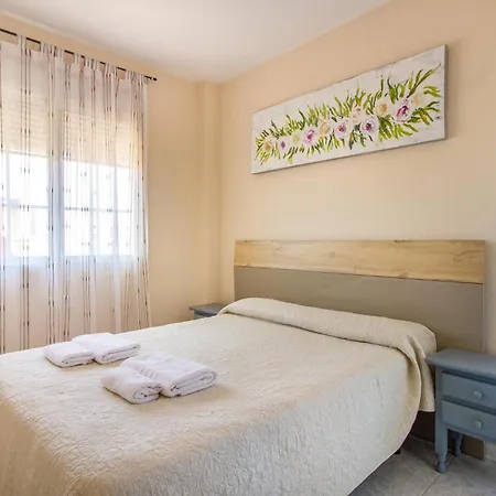 2 Bedroom Cozy In アパート *