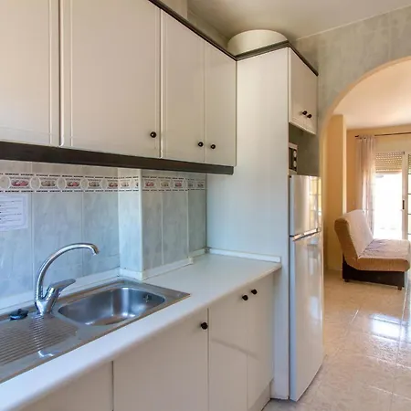 아파트 2 Bedroom Cozy In 또레비에하