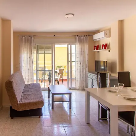 2 Bedroom Cozy In アパート *